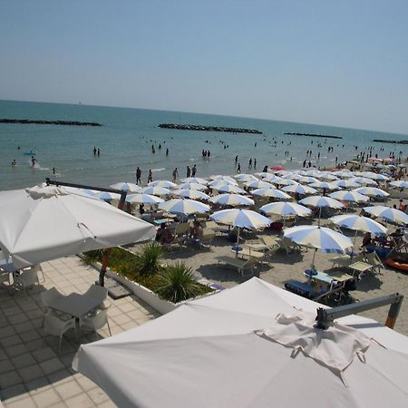 Residence I Delfini Cupra Marittima Ngoại thất bức ảnh