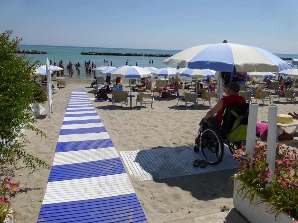 Residence I Delfini Cupra Marittima Ngoại thất bức ảnh