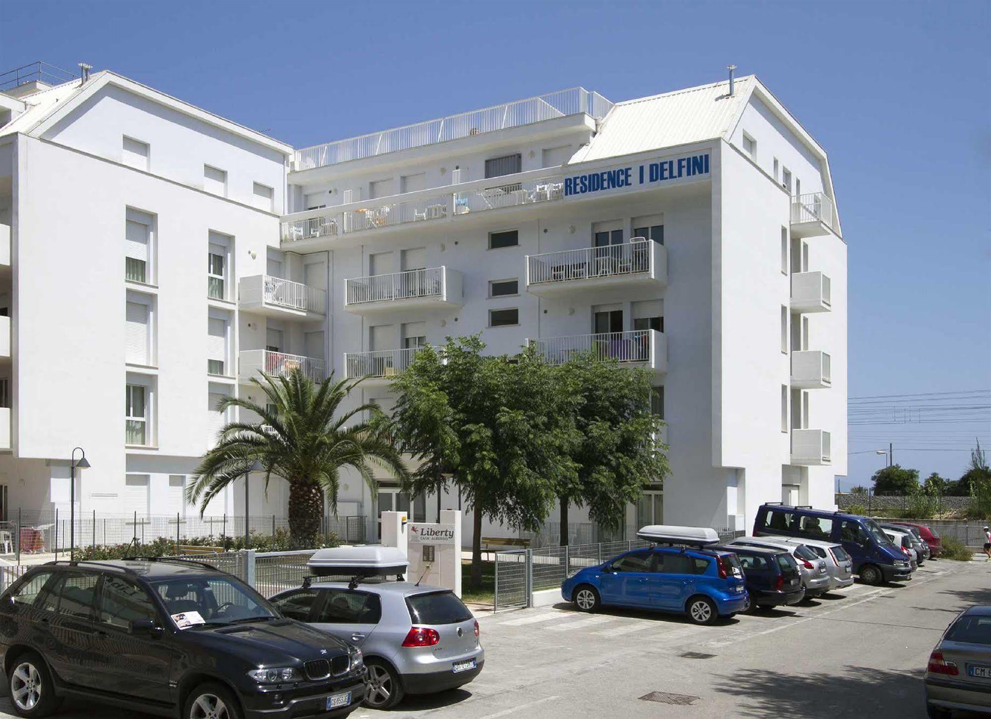 Residence I Delfini Cupra Marittima Ngoại thất bức ảnh