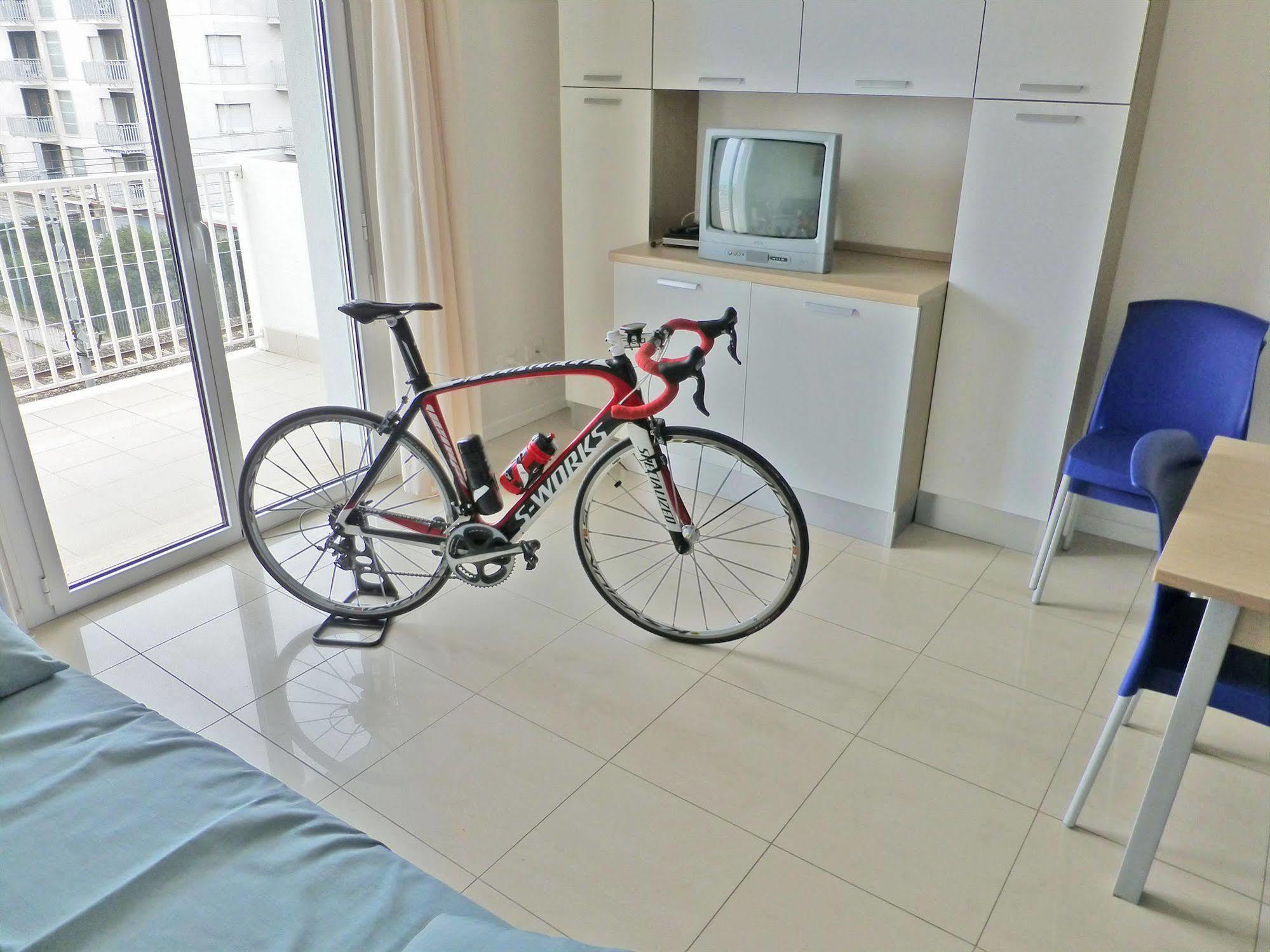 Residence I Delfini Cupra Marittima Ngoại thất bức ảnh
